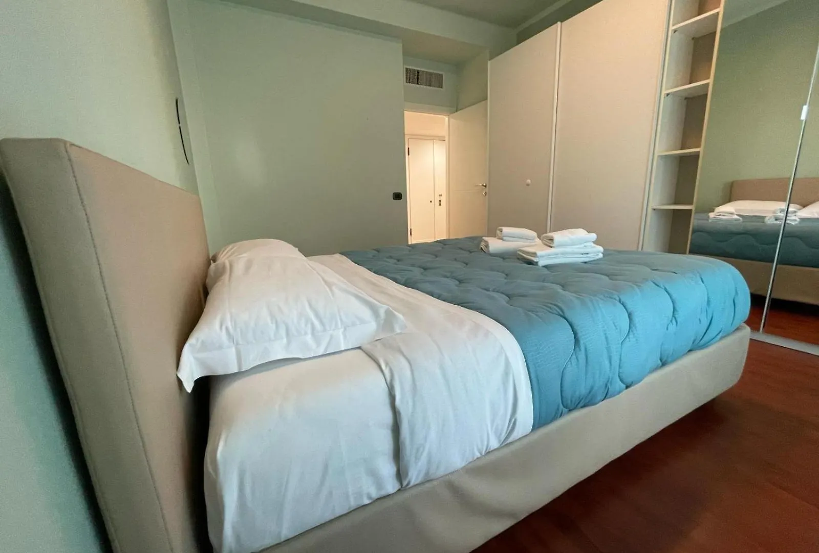 Feel - Dream Terrace Apartment Bergamo 0*,  Italy